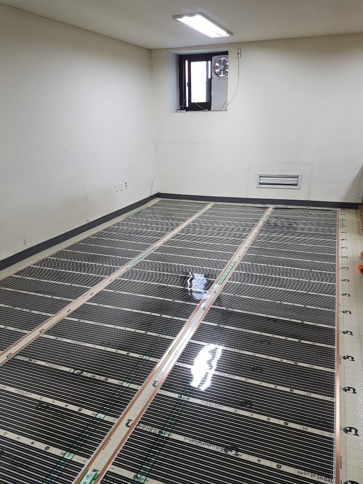 2038599400_VbHBNcXu_f736f7dbb6e4ec7d01d03d7cc53a76b1a7a3ff7f.jpg 이미지크게보기